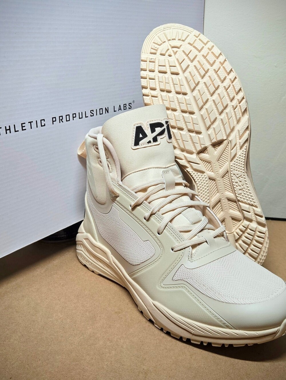 🆕 $345 MSRP Men's 11.5 - APL Techloom Defender Waterproof Hiking Sneaker Boots